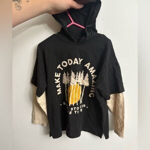 NWOT Zara Black and Cream Hoodie with Motivational Print 4-5 years
